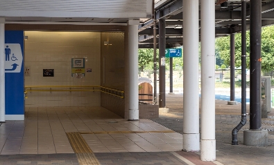 公衆トイレでウルトラファインバブル｜フジパスク